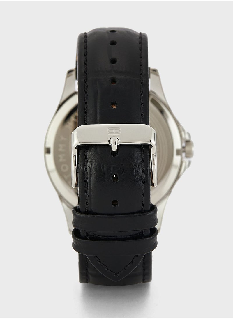 Leather Strap Analog Watch