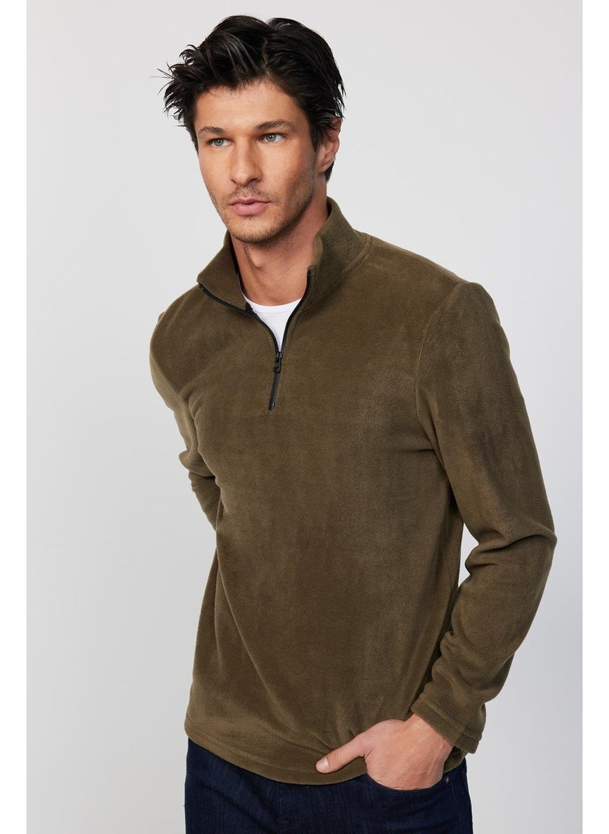 Men's Standard Fit Relaxed Cut Non-Pilling Cold Proof Khaki Stand Collar Fleece Sweatshirt