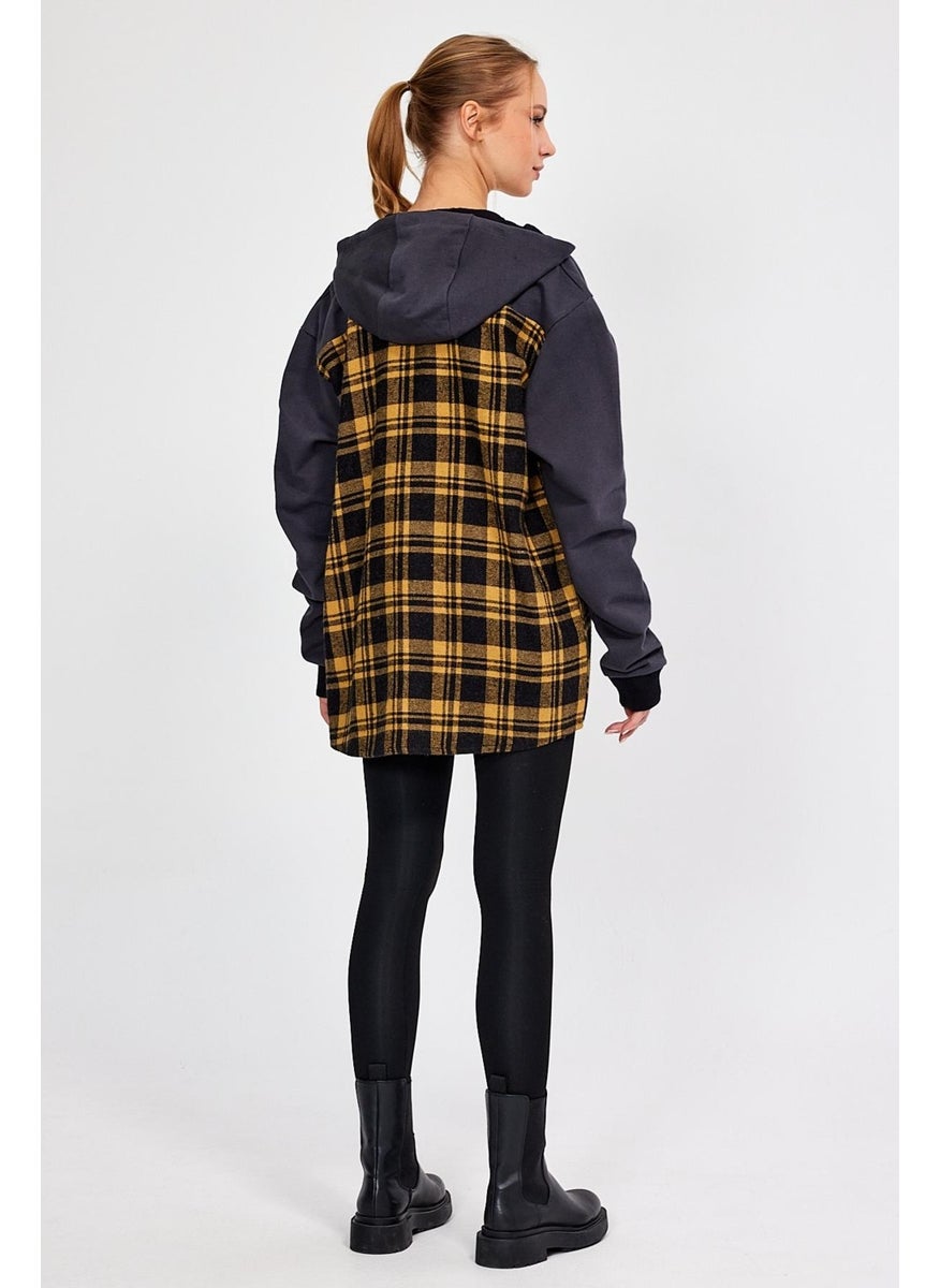 Oversize Lumberjack Sweatshirt with Hooded Buttons (E22-61501)