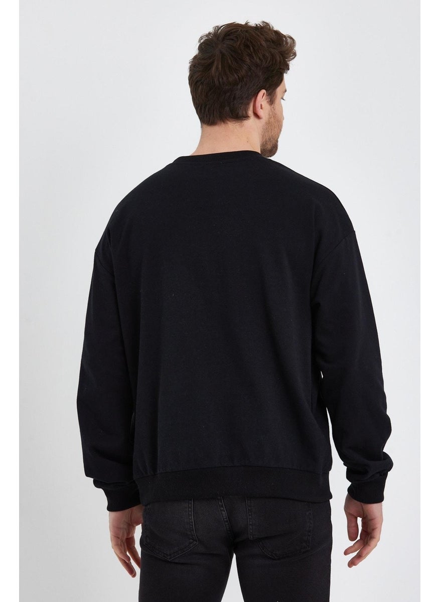 Pocket Detail SWEATSHIRT