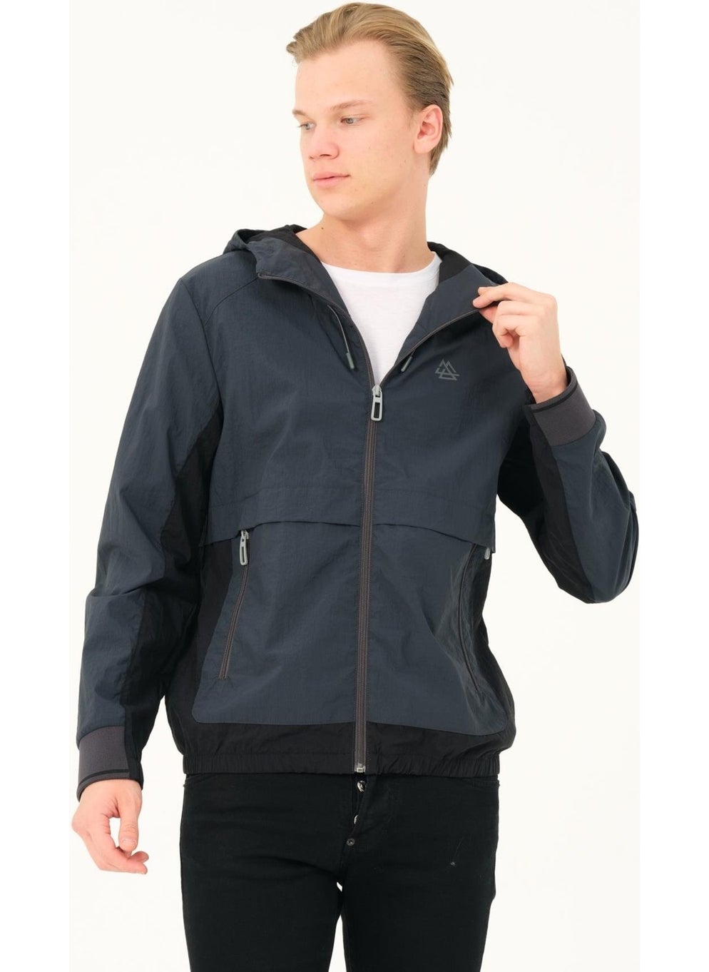 Peaks Windbreaker SP2402