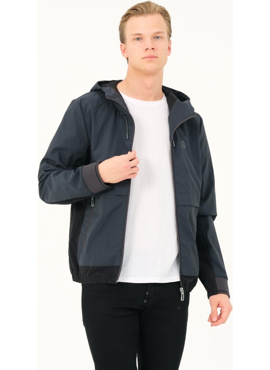 Peaks Windbreaker SP2402