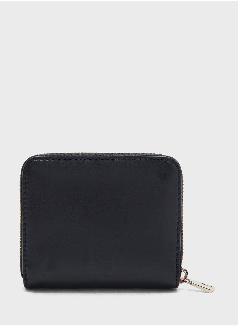 Laurel Slg Small Zip Around Wallet