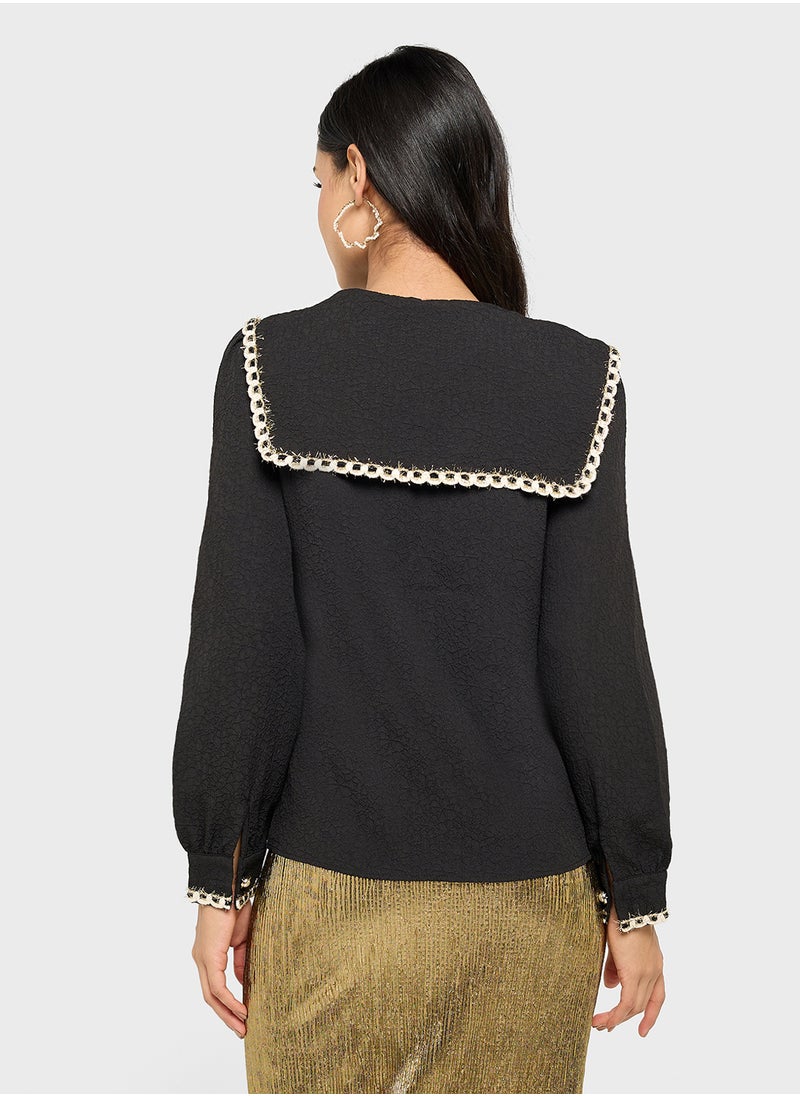 Top Wth Contrast Trim Collar