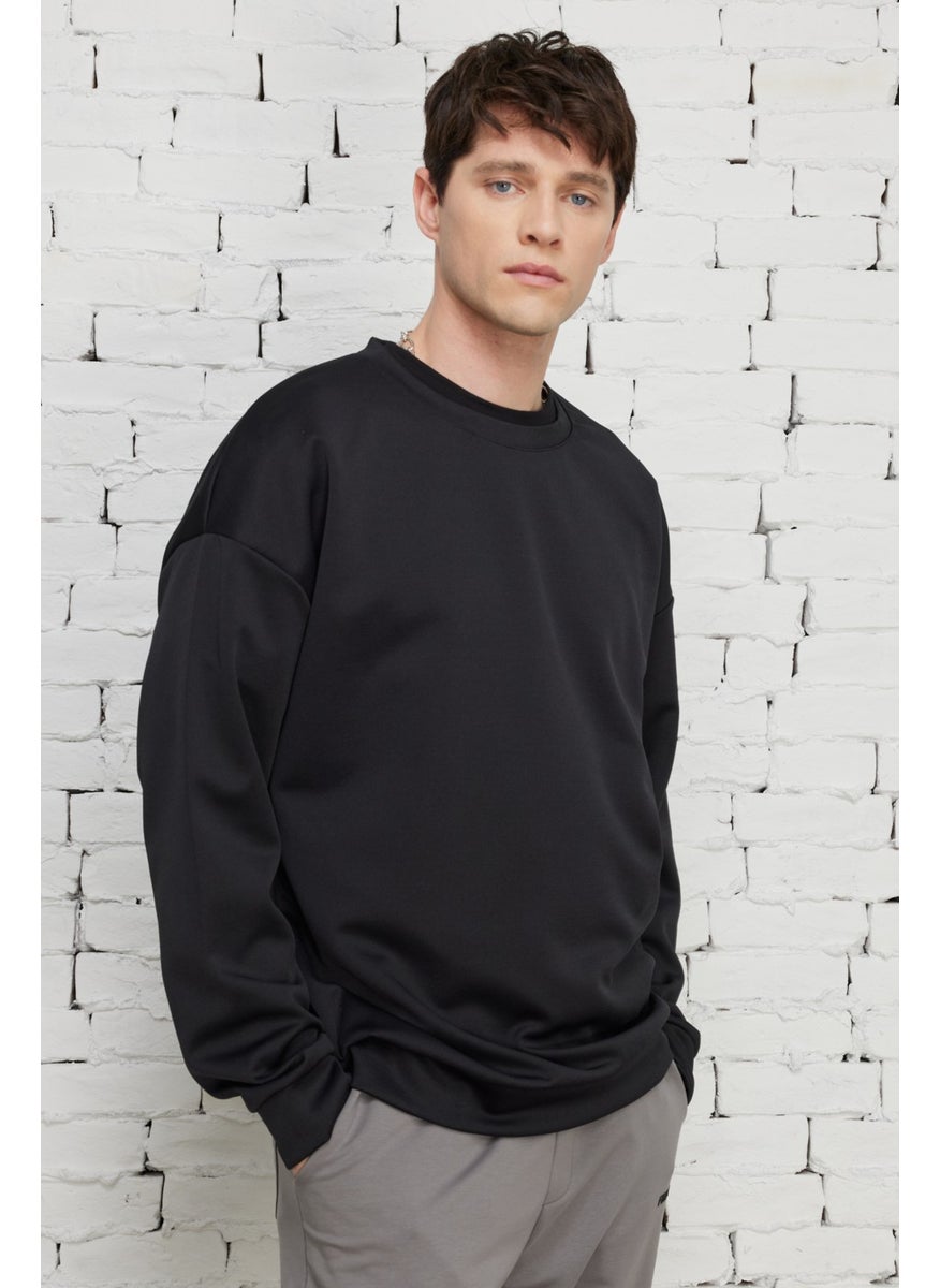 Men's Black Oversize Loose Cut Crew Neck Plain Sweatshirt