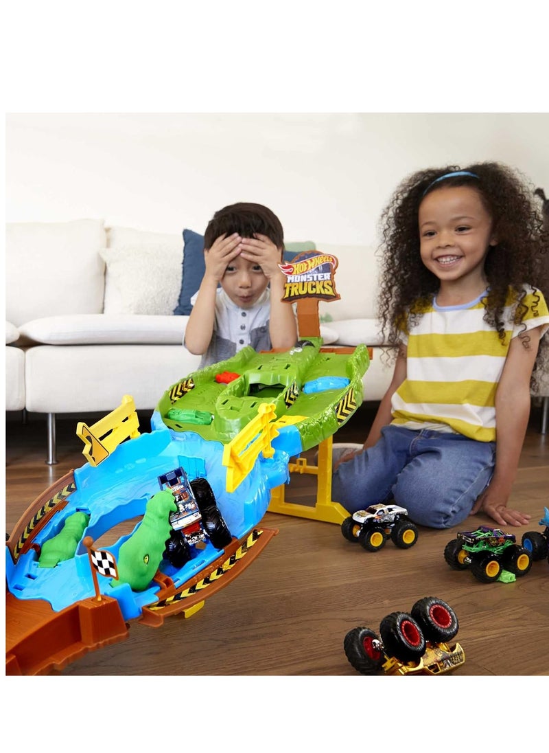 Monster Trucks Playset with 2 1:64 Scale Toy Trucks