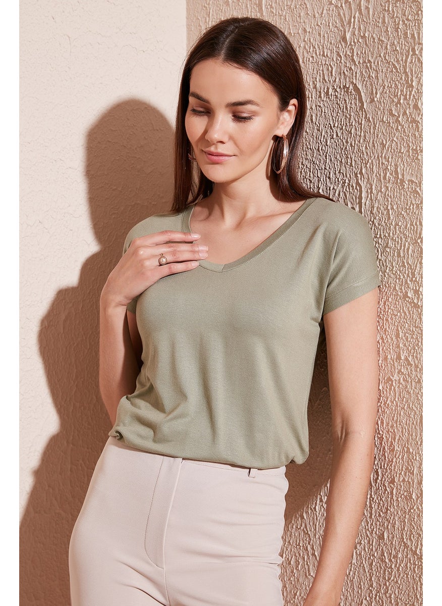 V-Neck Relaxed Cut Women's Blouse 5862000