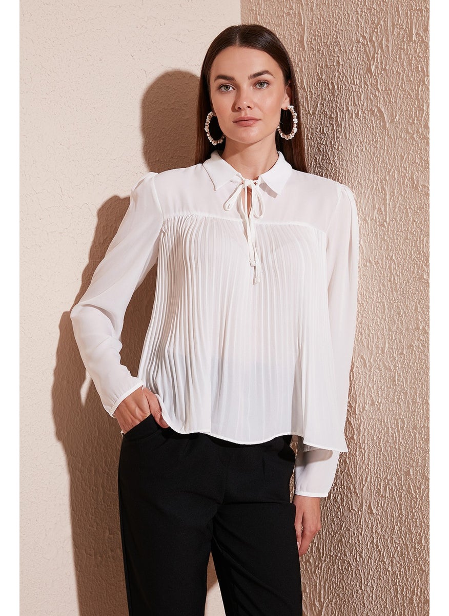 Women's Blouse with Tie Detail and Pleats 611FB0963
