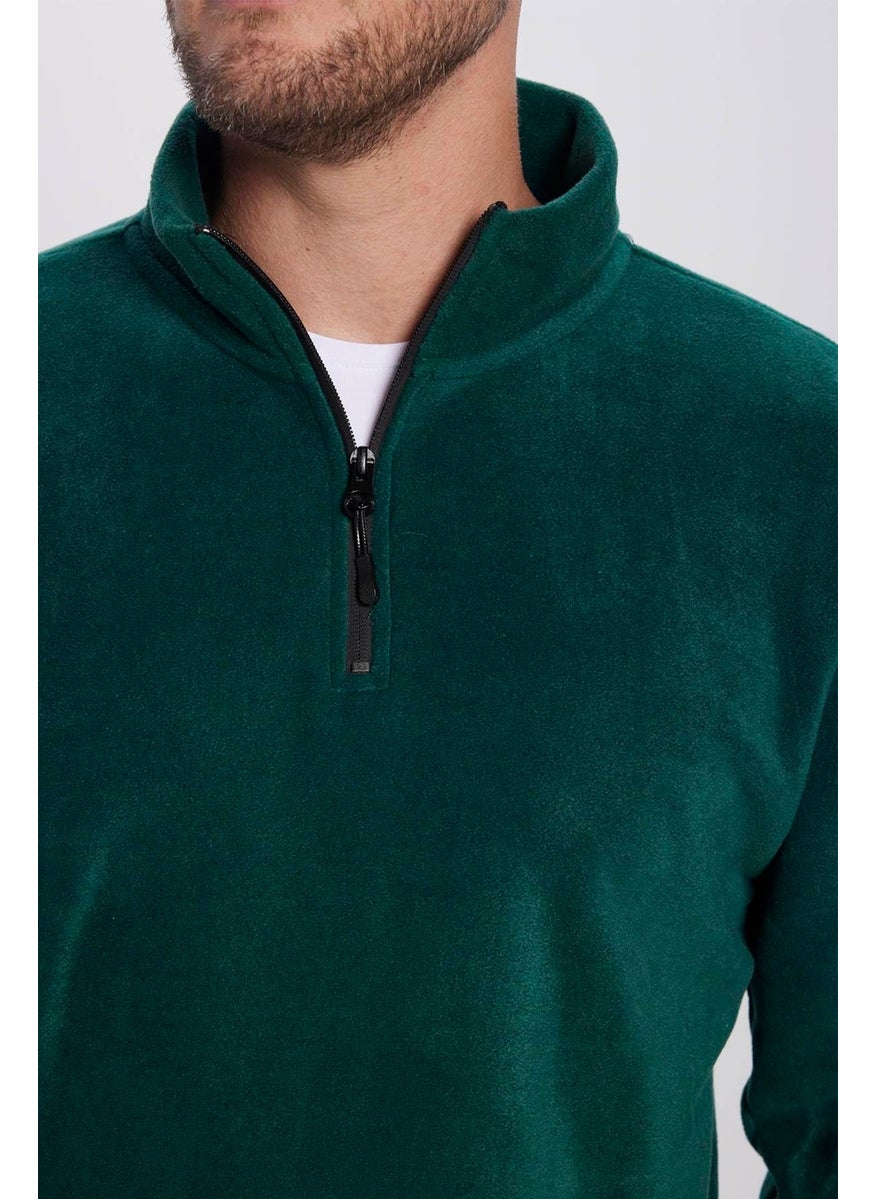 Men's Standard Fit Relaxed Cut Non-Pilling Cold Proof Green Stand Collar Fleece Sweatshirt