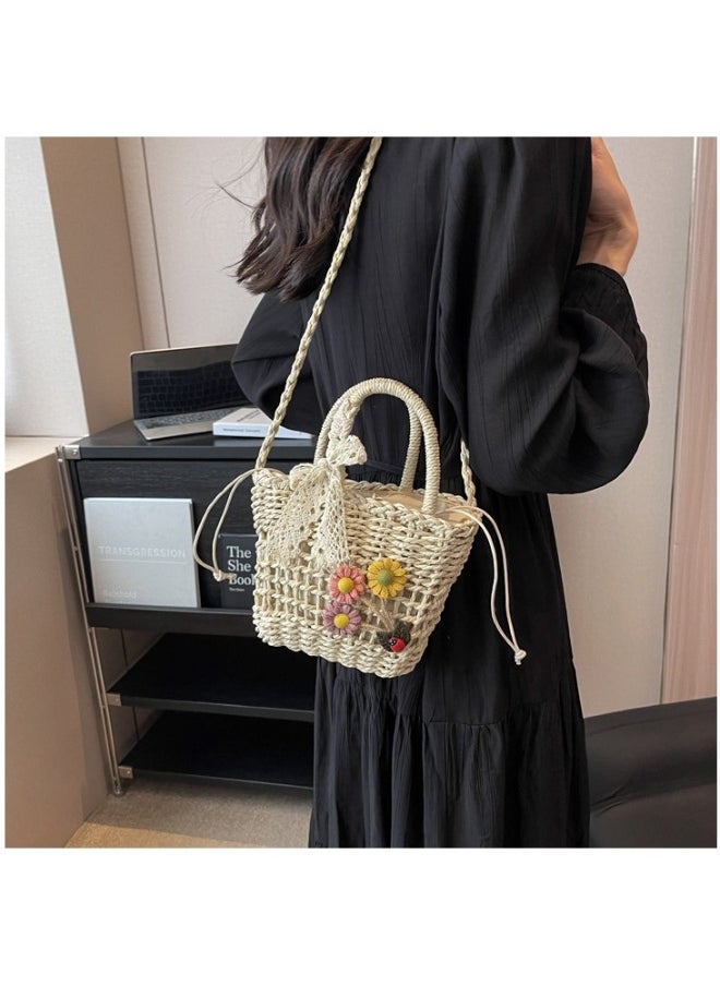 New Fashion Versatile Hollow Handbag