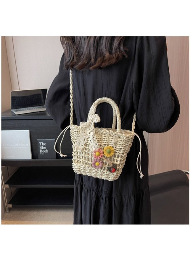 New Fashion Versatile Hollow Handbag