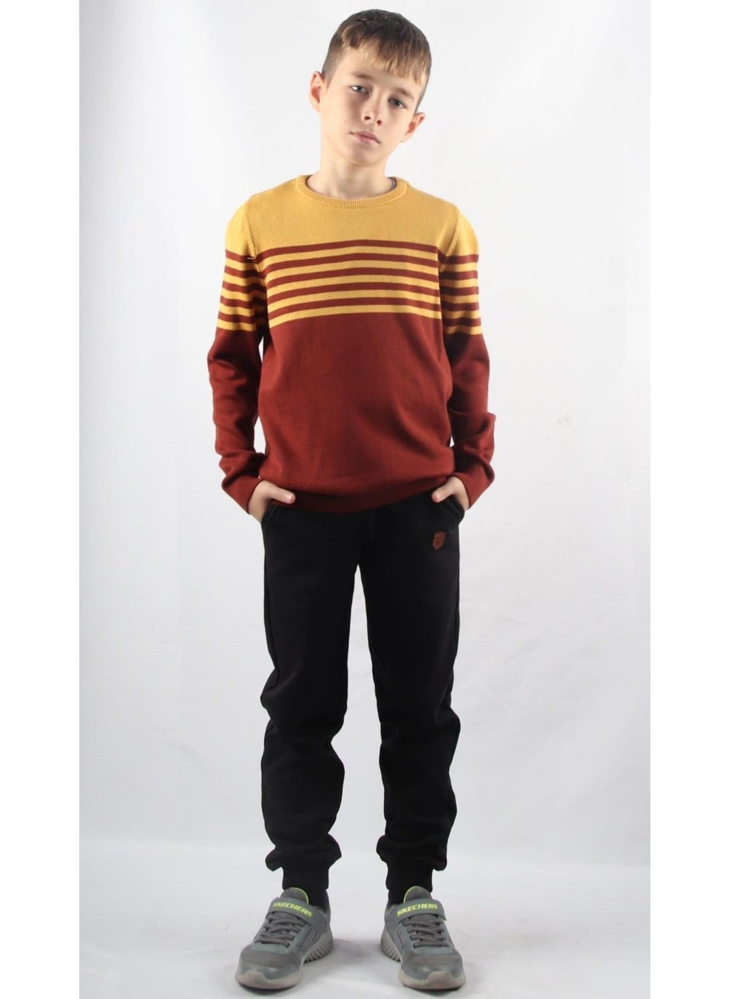 Crew Neck Kids Knitted Sweater (C23-7102)