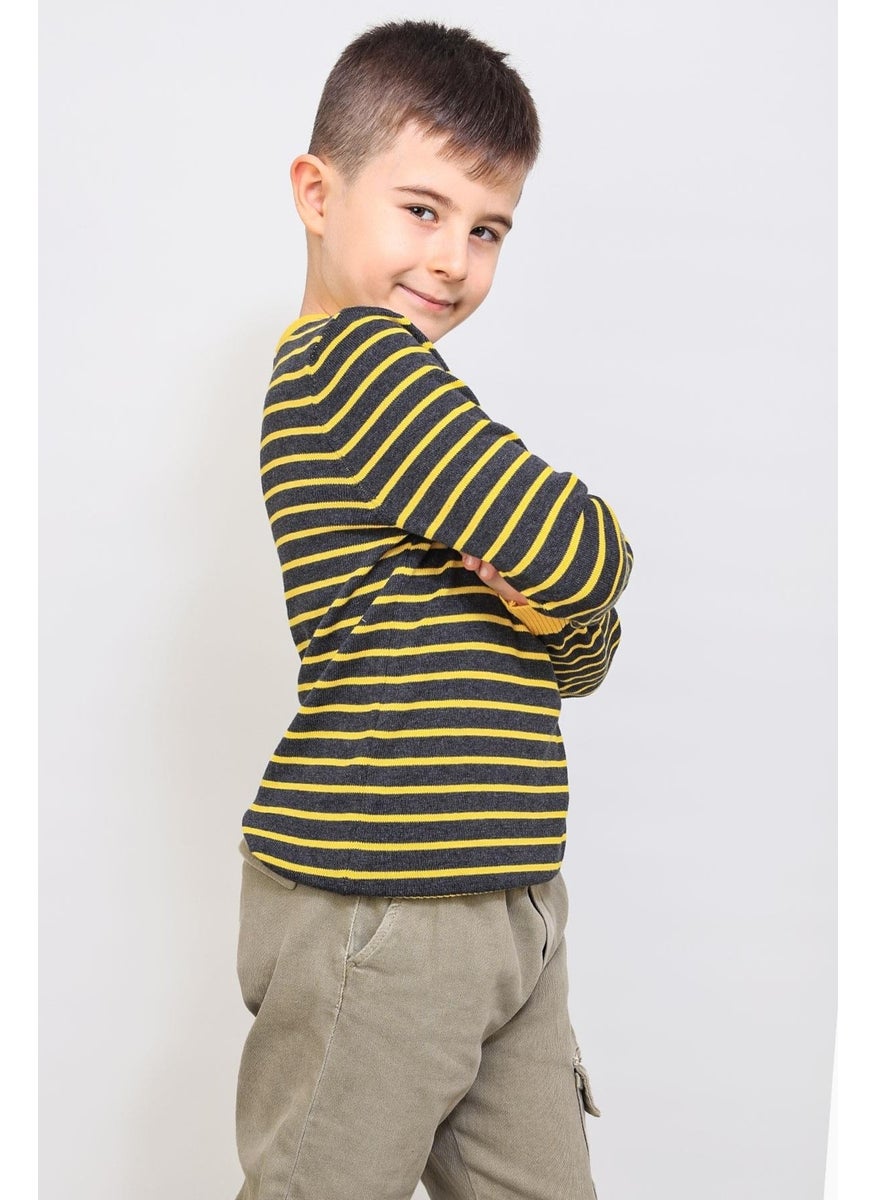 Kids' Pinstripe Sweater (C21-18935)