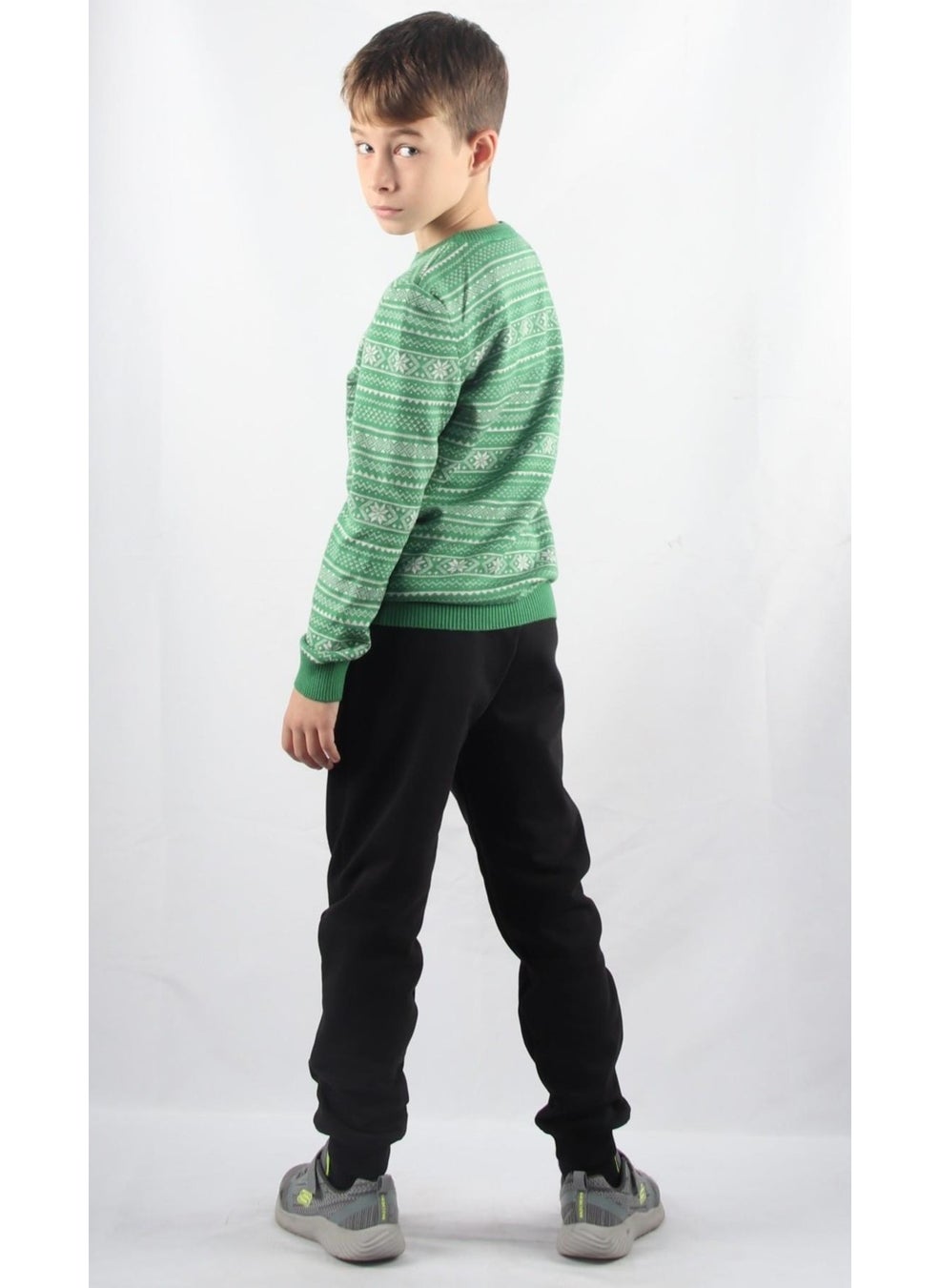 Crew Neck Kids Knitted Sweater C23-7103