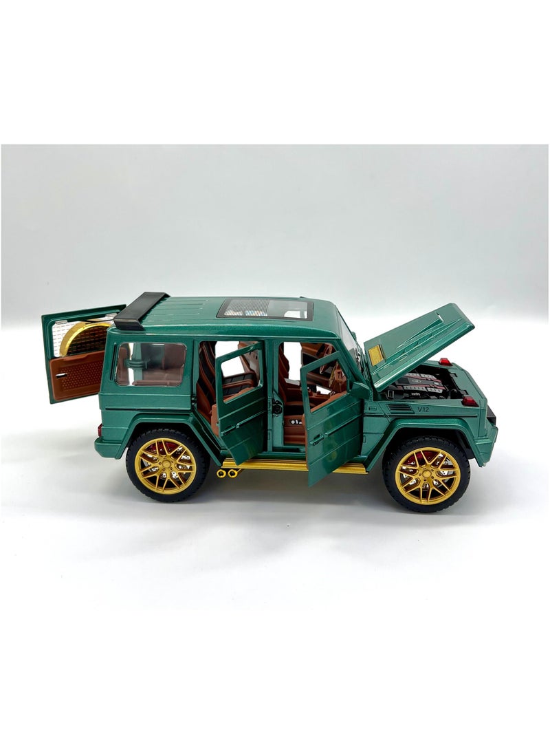 1/24 Mercedes Benz G63 AMG Model Car, Zinc Alloy Pull Back Toy car with Sound and Light for Kids Boy Girl Gift (green)