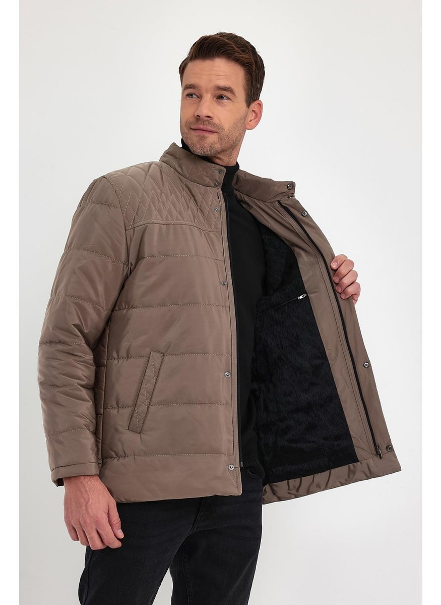 Men's Cream Standard Fit Normal Cut Fur Lined Stand Collar Snap Detail Zippered Winter Coat