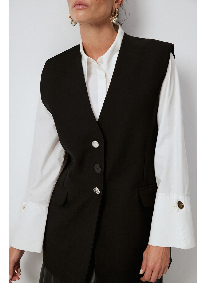 Button Detailed Crepe Vest