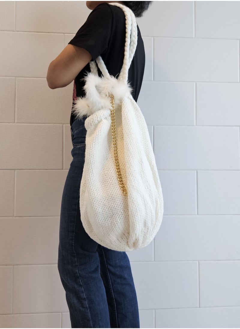 Hand made Soft Knitted Bottomless Tote Bag with Faux Fur Trim & Gold Chain Accent, Super Large Winter Shoulder Bag for Women, Cozy and Stylish, Lightweight and Spacious Tote, Perfect for Winter