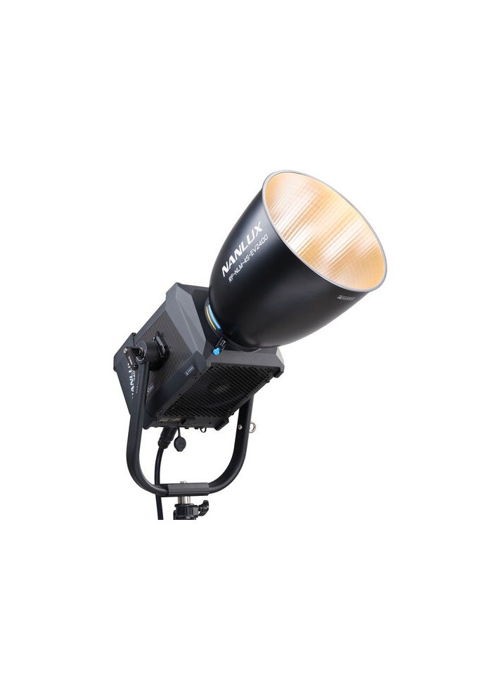 NANLUX Evoke 2400B Bicolor COB light with flight case