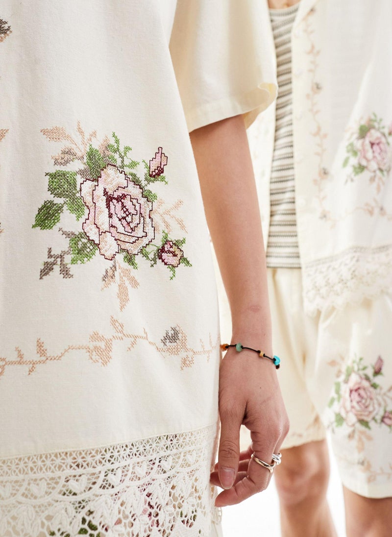 Reclaimed Vintage unisex limited edition embroider