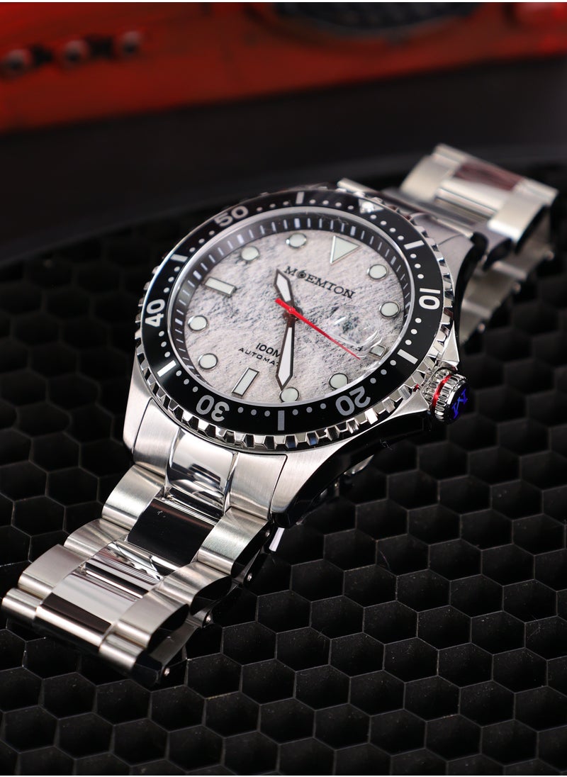 MOEMTON Meteorite Men's Watch Silver Grey Dial Magnifying Glass Date Window Black Rotating Chronograph Bezel See-Through Caseback 100m Water Resistant Red Seconds Stainless Steel Business Casual M140.BSSA01