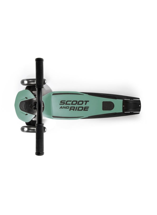 Scoot & Ride Highwaykick 5 LED Forest