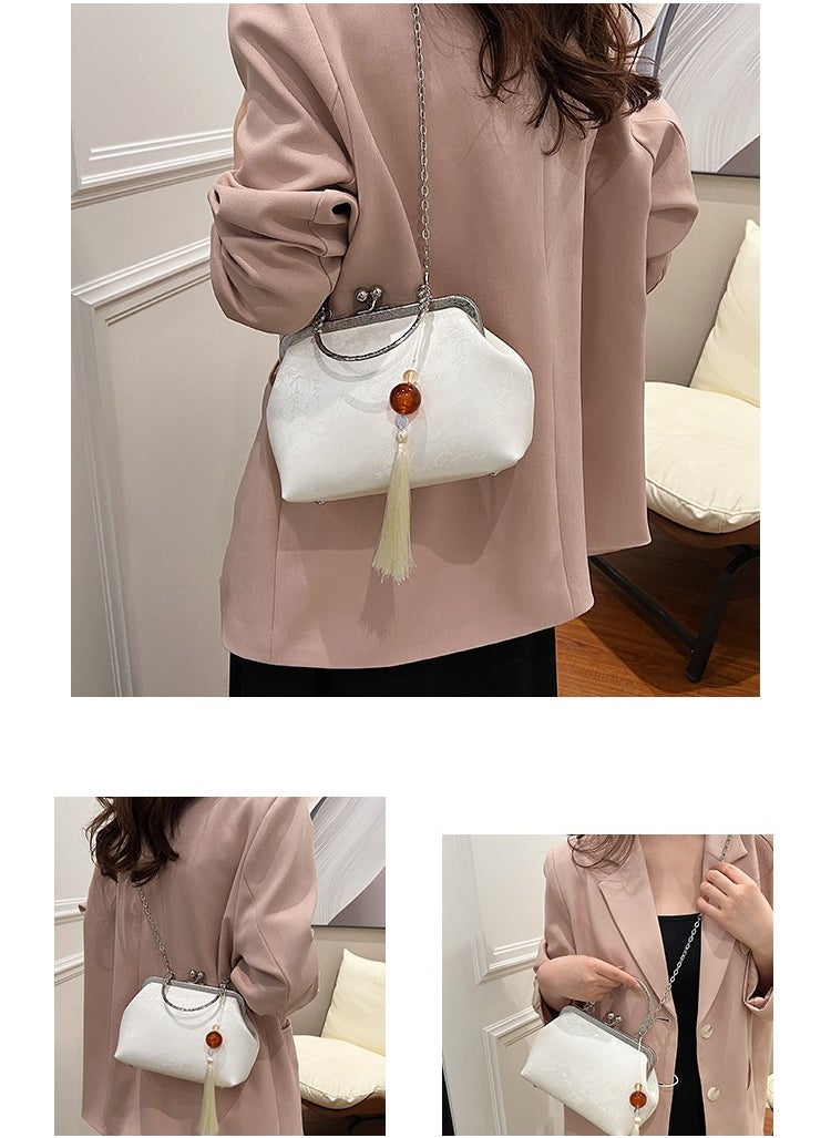 New Evening Bag Women's Shoulder Crossbody Bag Ins Chain Clip Bag Tassel Fashion Versatile Women's Bag