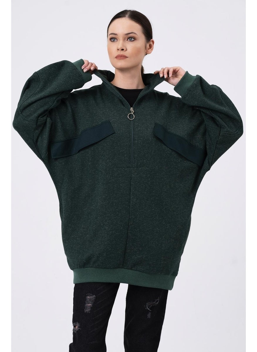 Oversize Sweatshirt with Embroidered Pocket B22-398A