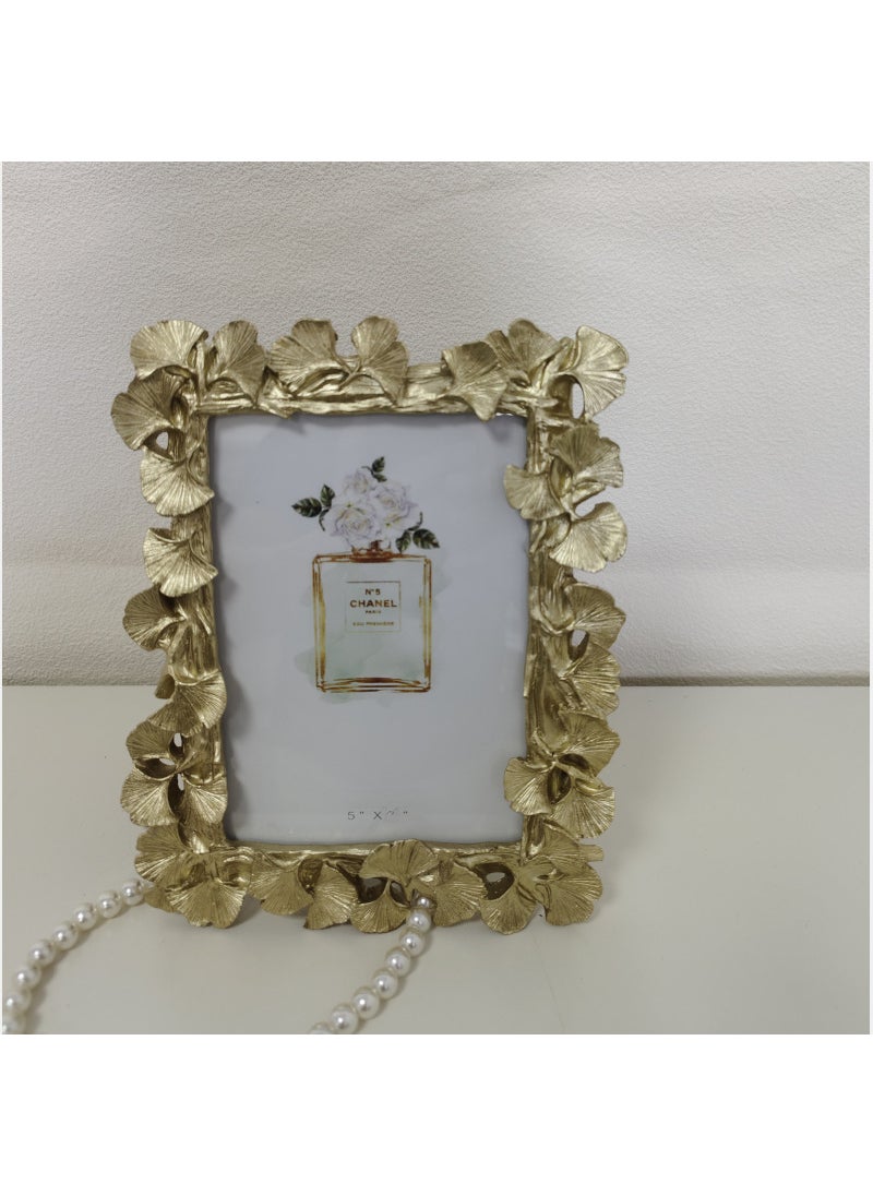 Nordic Style Ginkgo Leaf Photo Frame Decor 7 inches: inner diameter 12.3*17.5 outer diameter: 27*22 * 4CM