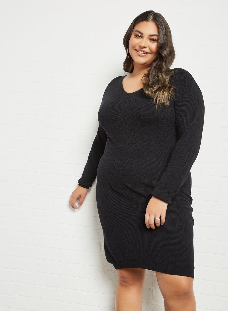 Plus Size V-Neck Dress Black