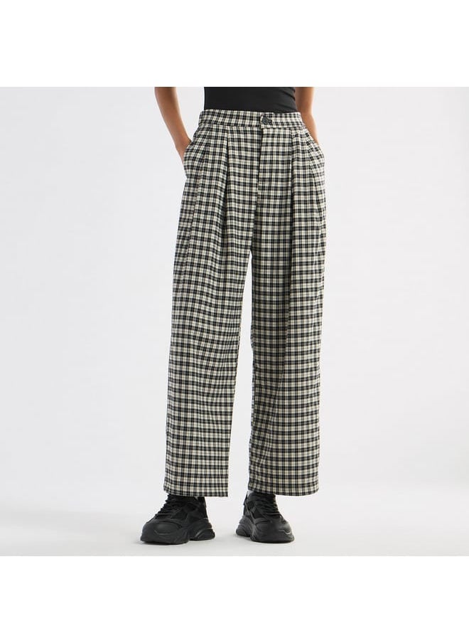 Checked Pants with Button Closure and Pockets