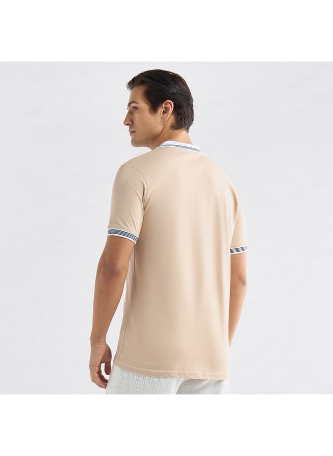 Colourblock Polo T-shirt with Short Sleeves and Button Closure
