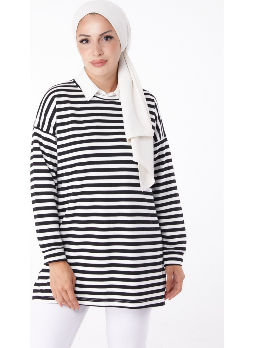 Plain Crew Neck Women's Black Striped Sweat - 26241