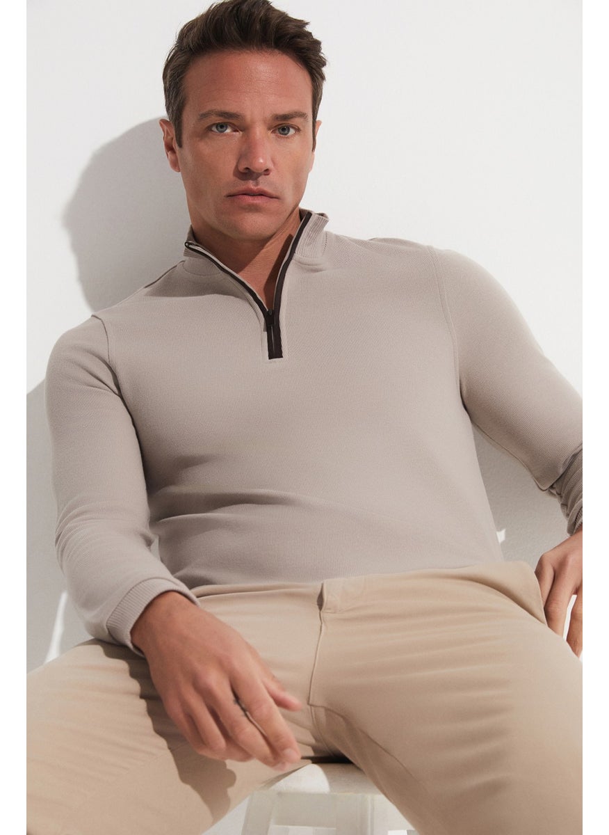 Exclusive Men's Regular Fit Half Zip Sweatshirt