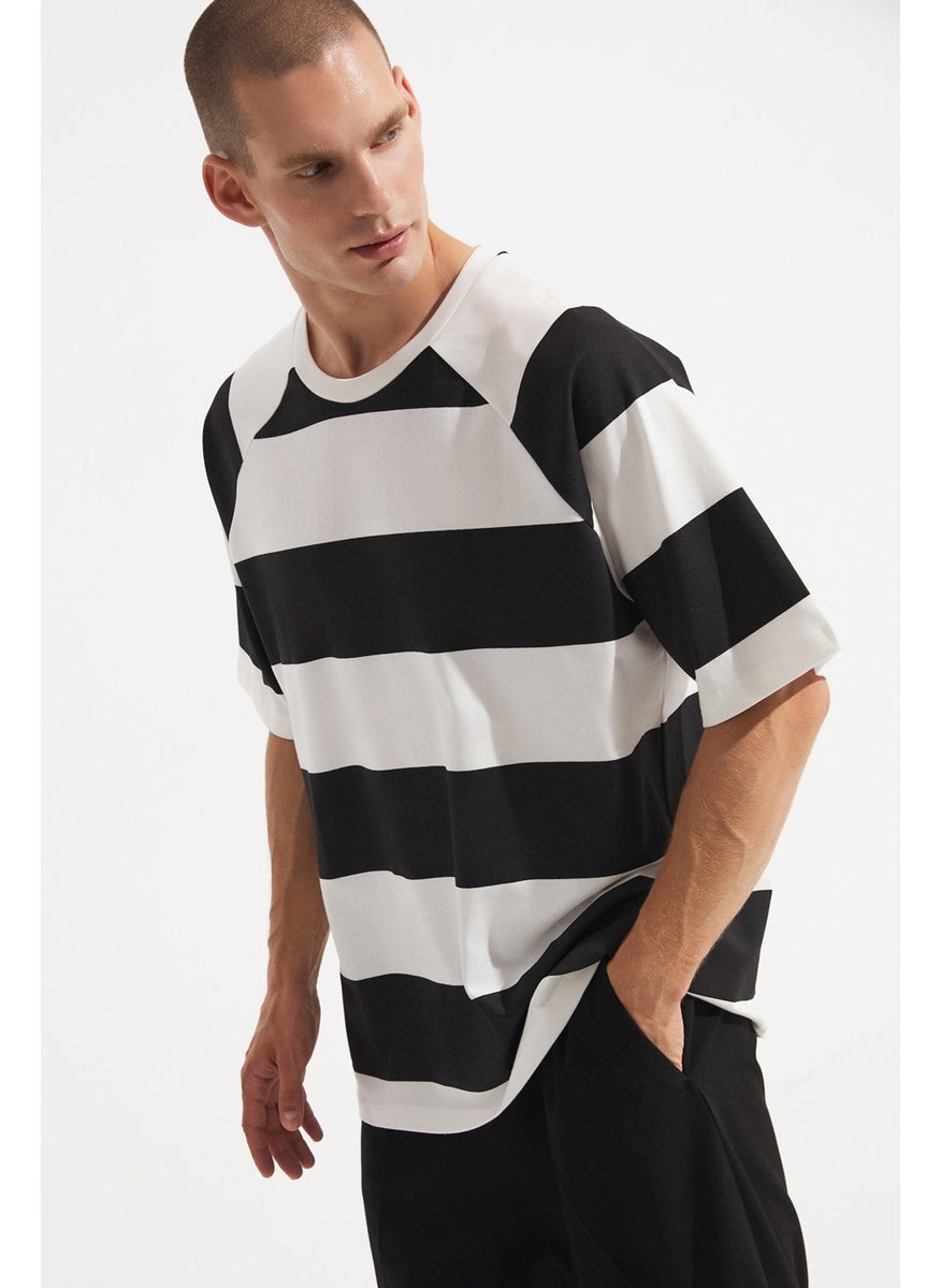 Men's Oversize 100% Cotton Crew Neck Striped T-Shirt