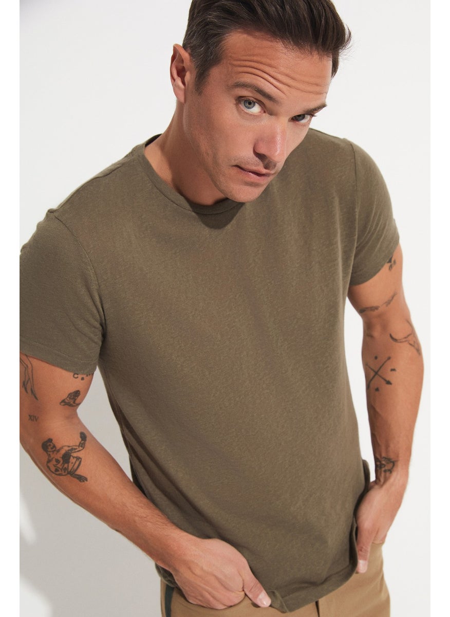 Men's Regular Fit Zippered Collar T-Shirt