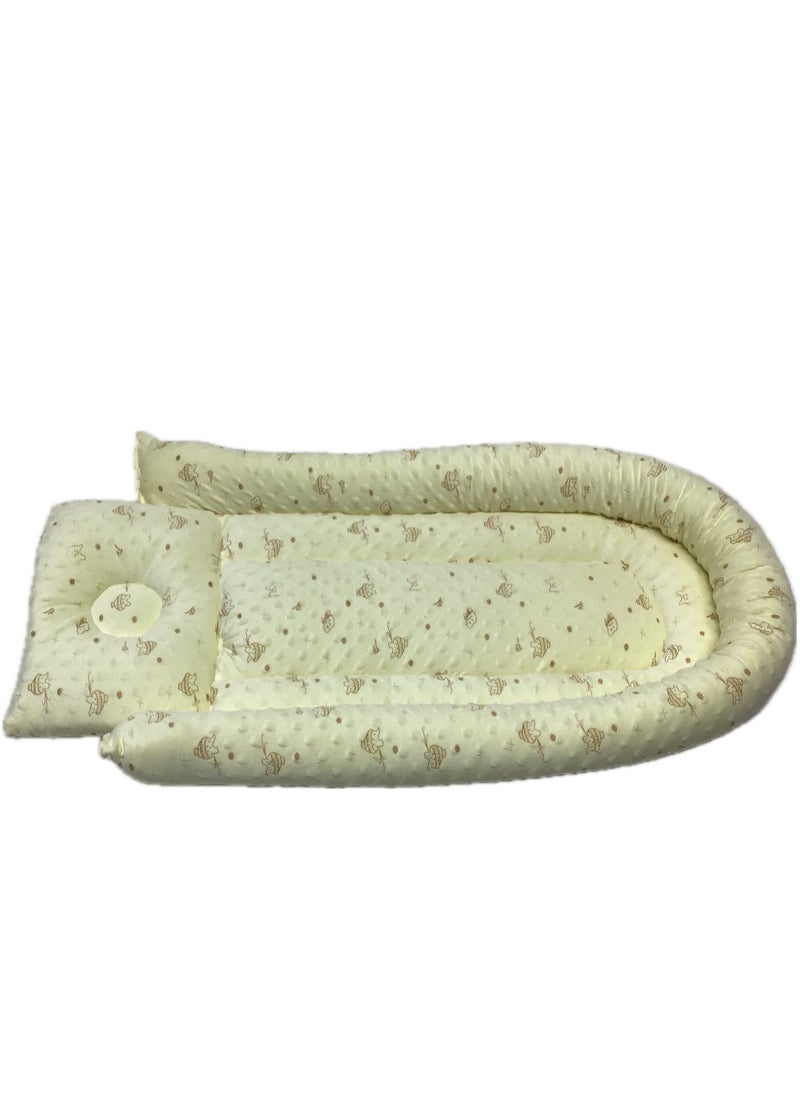 BABY COMFORT BED WITH ATTACHED PILLOW AND BORDER