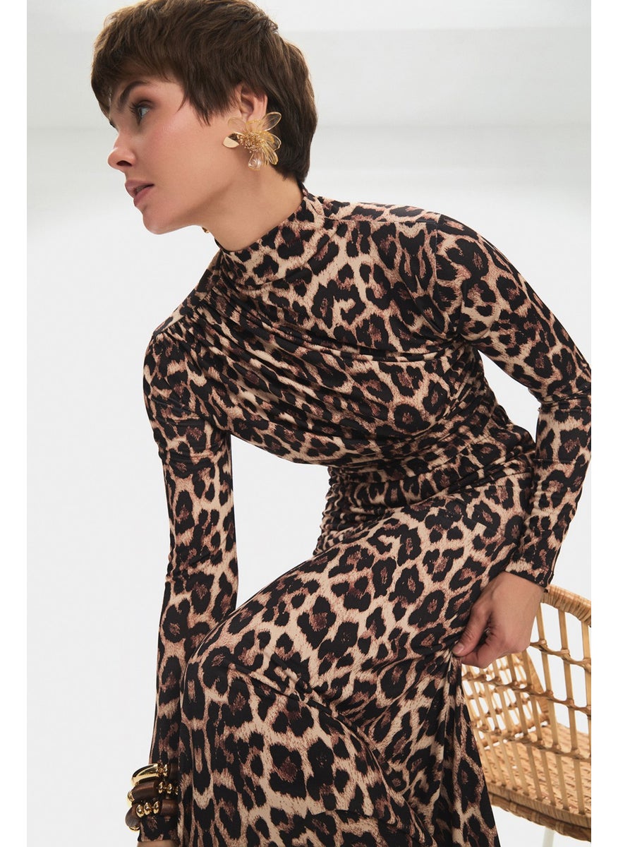 Women's Regular/normal Pattern Cotton Blend Turtleneck Leopard Patterned Blouse