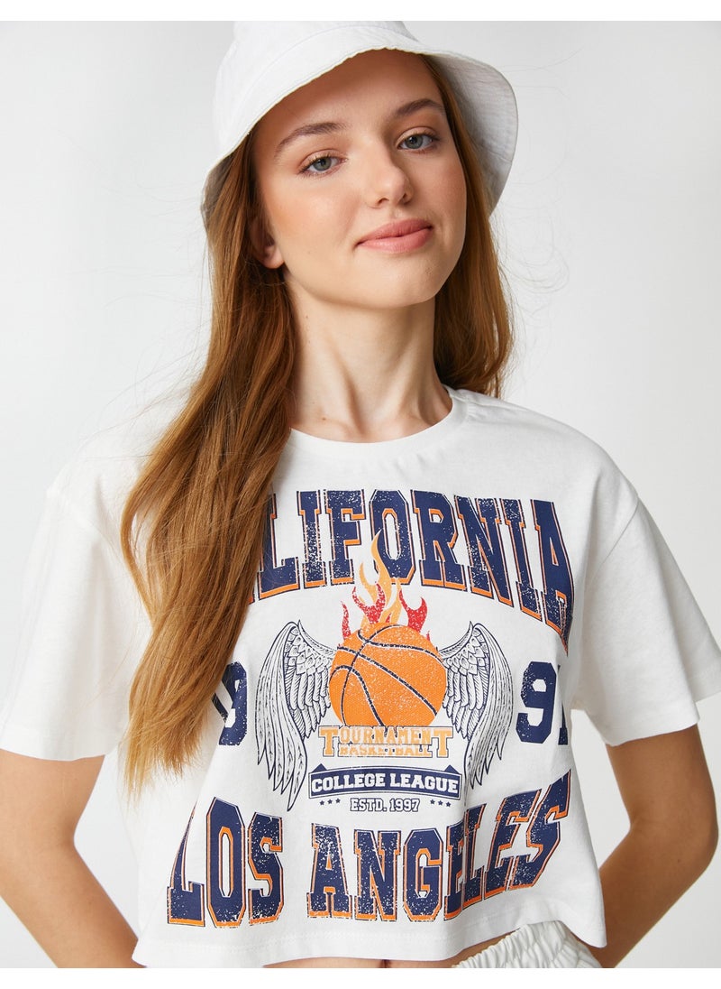 Crop T-Shirt Short Sleeve Crew Neck College Printed