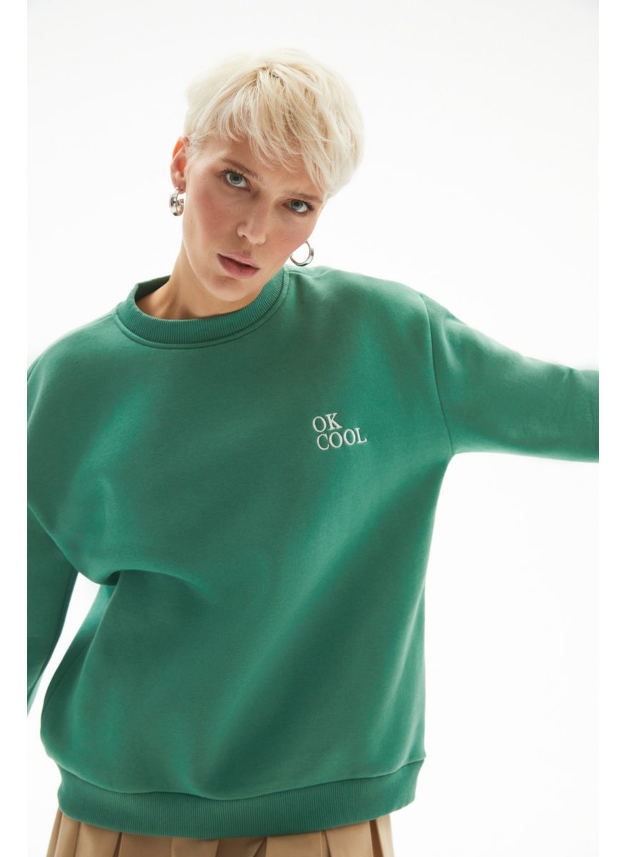 Embroidery Detailed Raised Sweatshirt