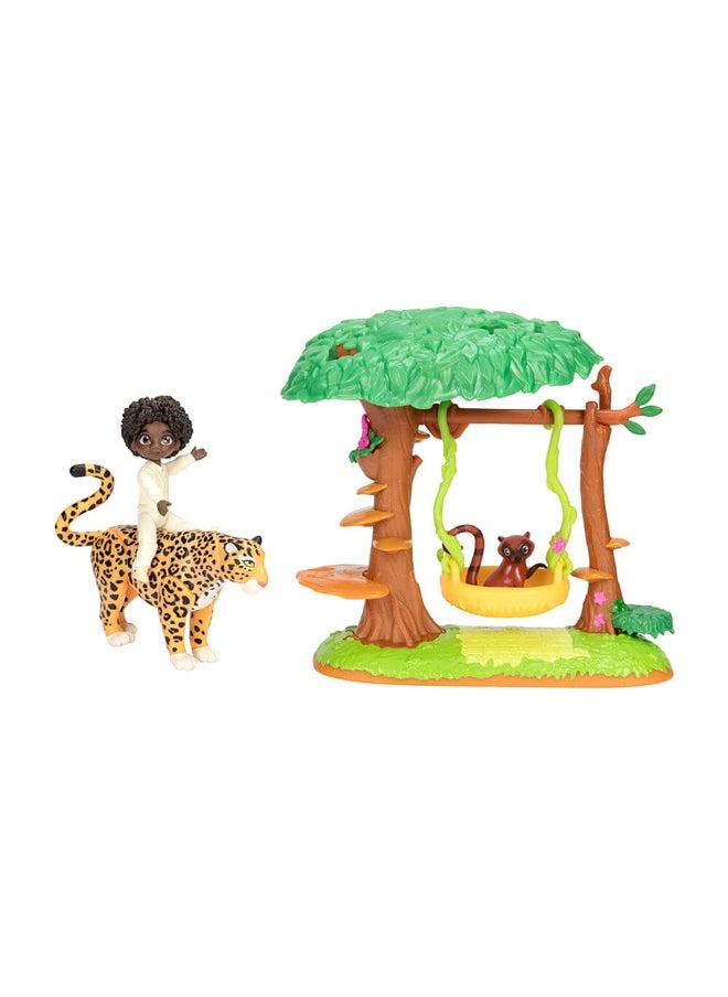 Encanto Antonio & Animals Step & Swing Set