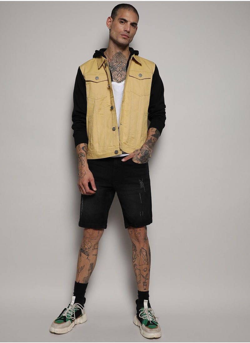 Men's Black & Yellow Light-Wash Denim Jacket With Sweatshirt Sleeve