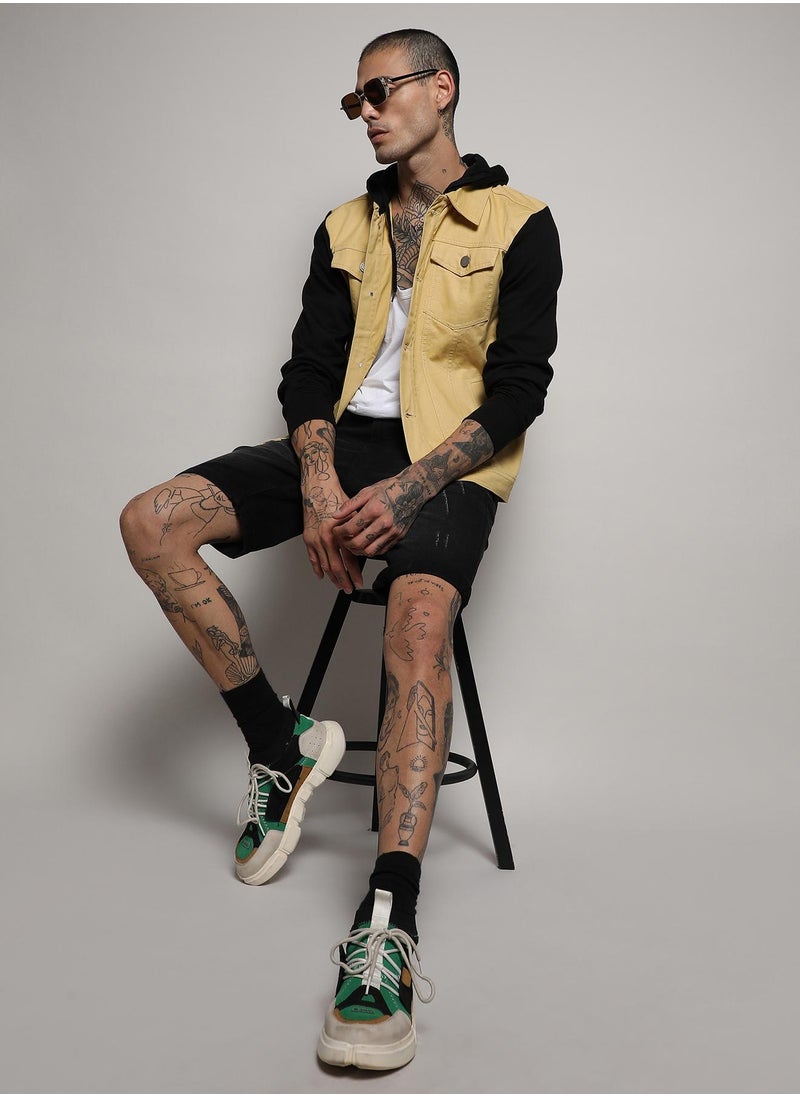 Men's Black & Yellow Light-Wash Denim Jacket With Sweatshirt Sleeve