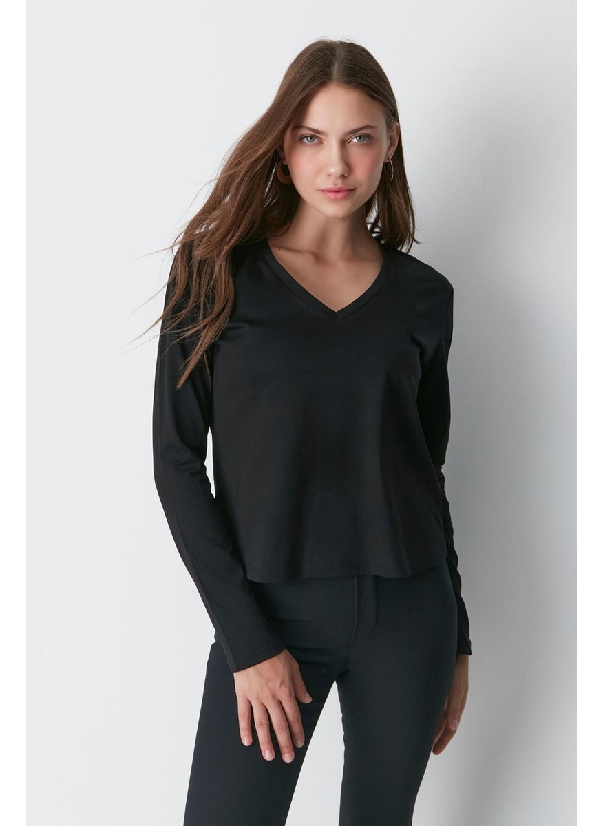 V Neck Long Sleeve 2-Piece Basic T-Shirt 954 Black/White