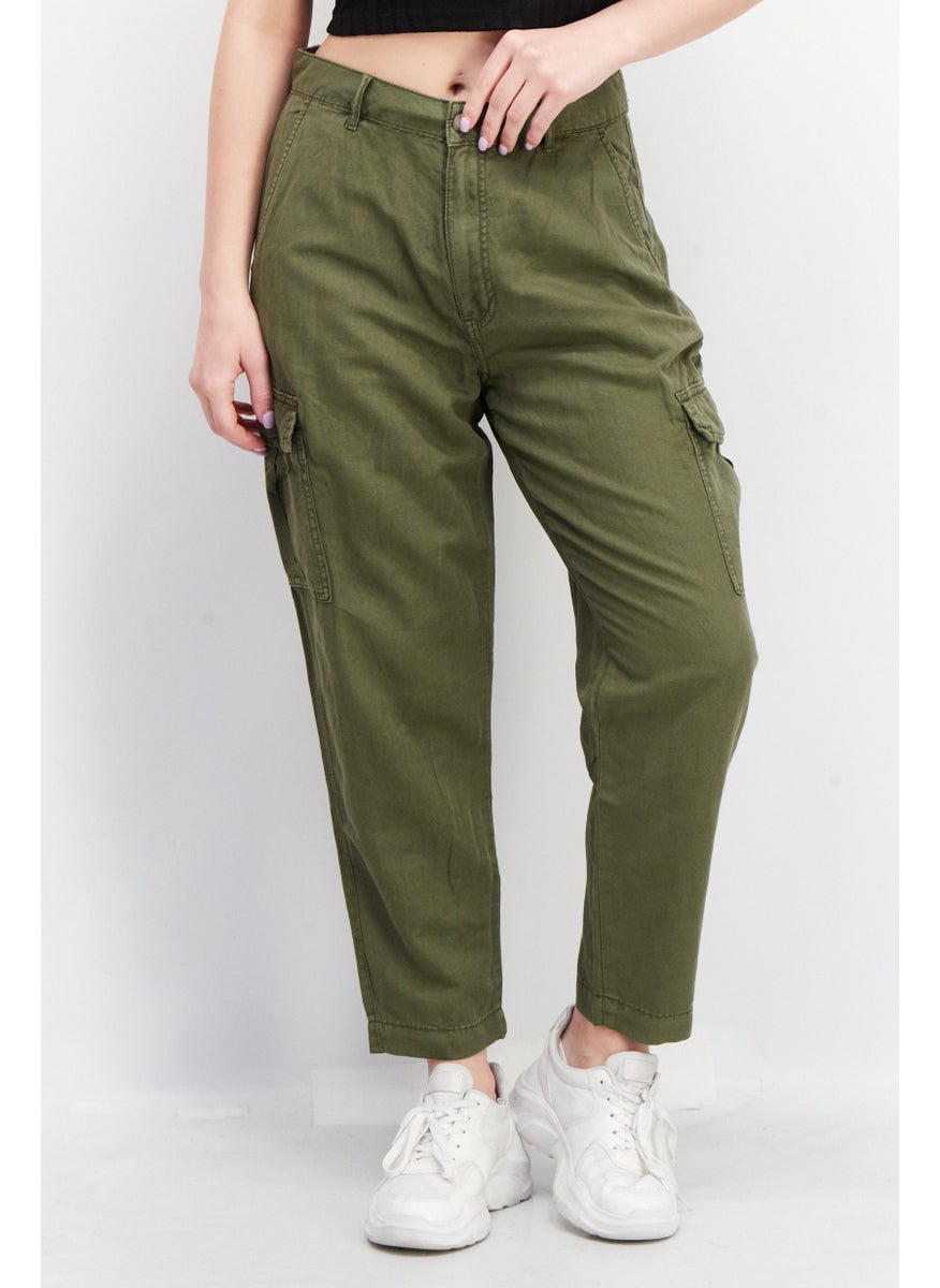 Women Regular Fit Plain Cargo Pants, Oive