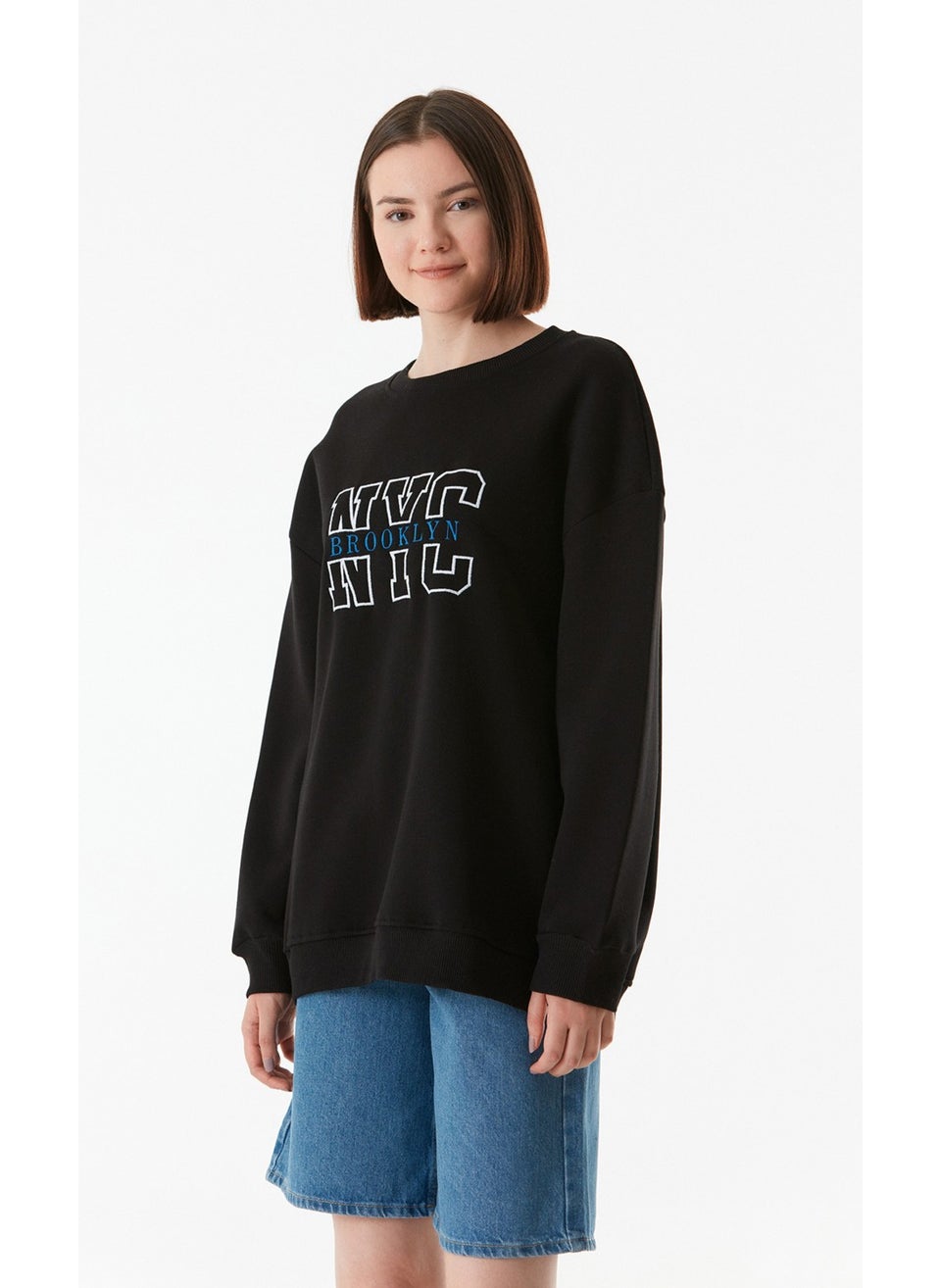 Crew Neck Sweatshirt with Text Embroidery