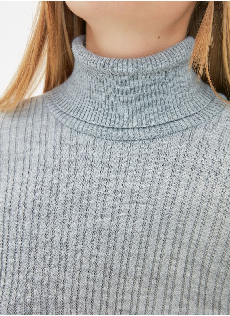 Crew Neck Knitted Sweater