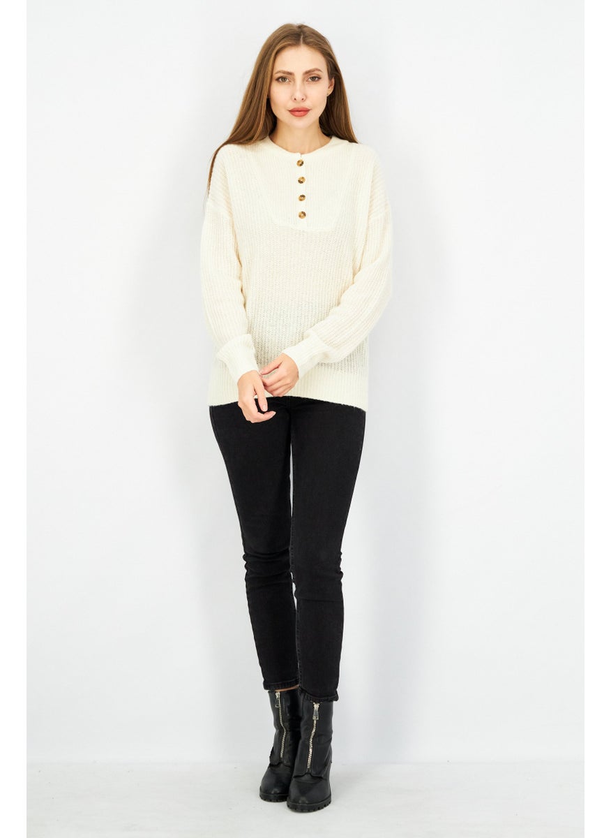 Women Round Neck Knitted Sweater, Cream