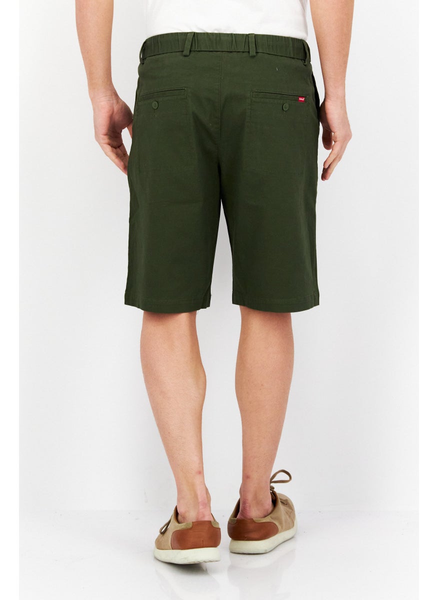 Men Solid Basic Shorts, Green