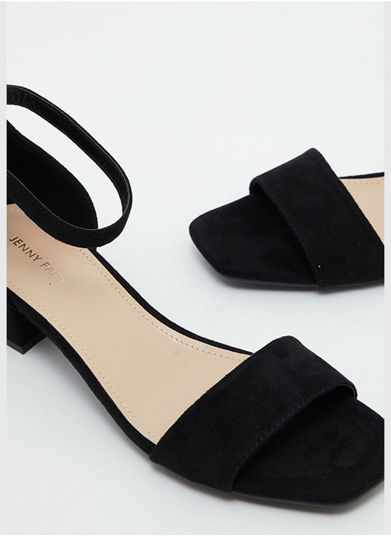 Low block heel sandal